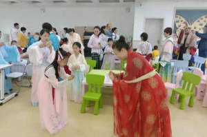 三星w889手机深度评测：性能与设计完美结合