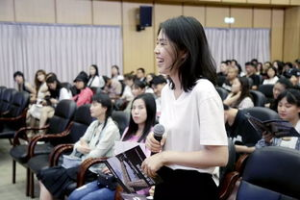 影视编导专业大学排名：谁是中国影视教育的领跑者？