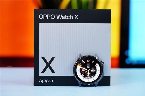 OPPO第一款圆表！OPPO Watch X星夜飞行版图赏