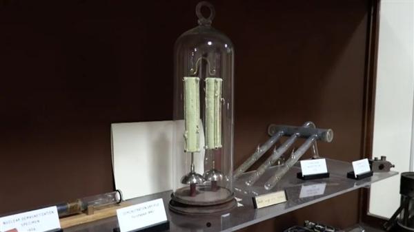 一个电铃在牛津大学响了180多年：电池成分至今未知！